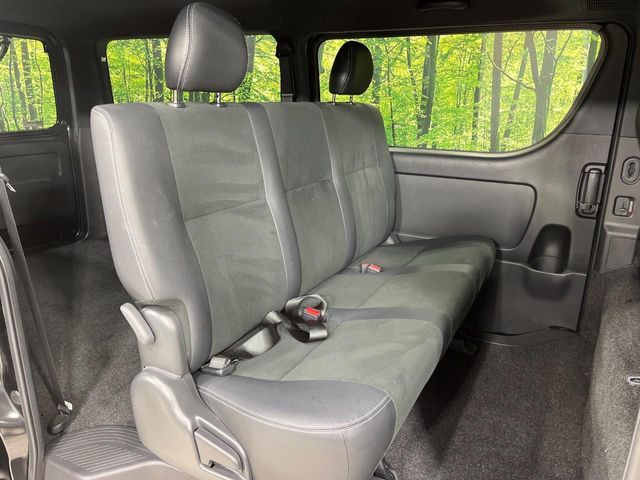 TOYOTA HIACE van 4WD 2023