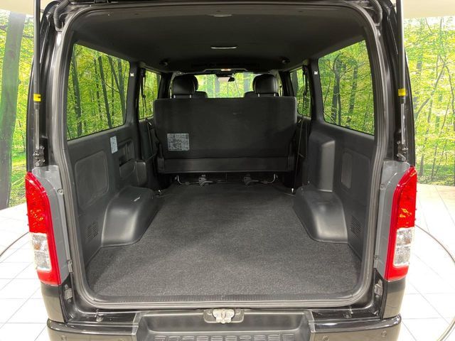 TOYOTA HIACE van 4WD 2023