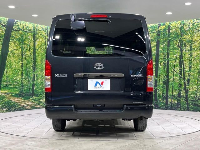 TOYOTA HIACE van 4WD 2023