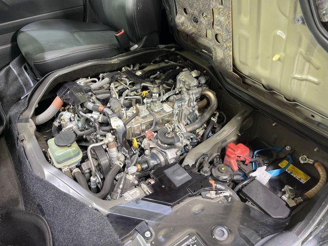 TOYOTA HIACE van 4WD 2023