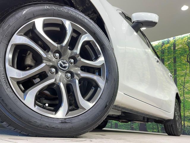 MAZDA DEMIO 4WD 2015