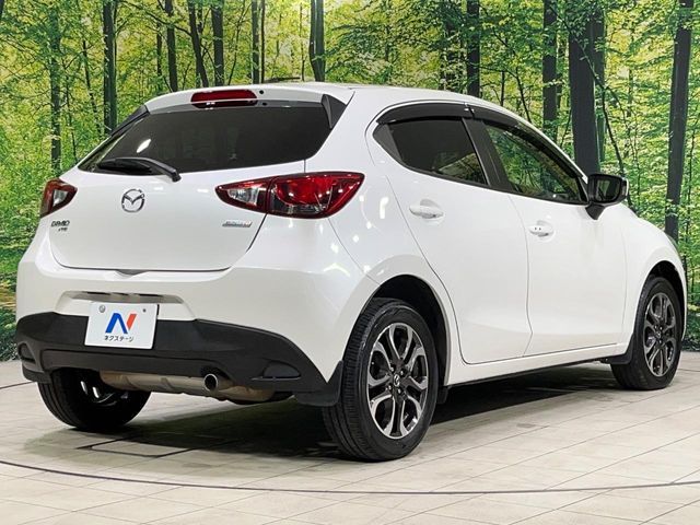 MAZDA DEMIO 4WD 2015