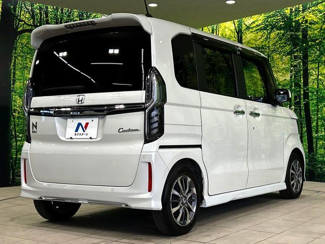 HONDA N BOX CUSTOM 2022