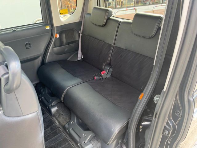 DAIHATSU TANTO CUSTOM 4WD 2015