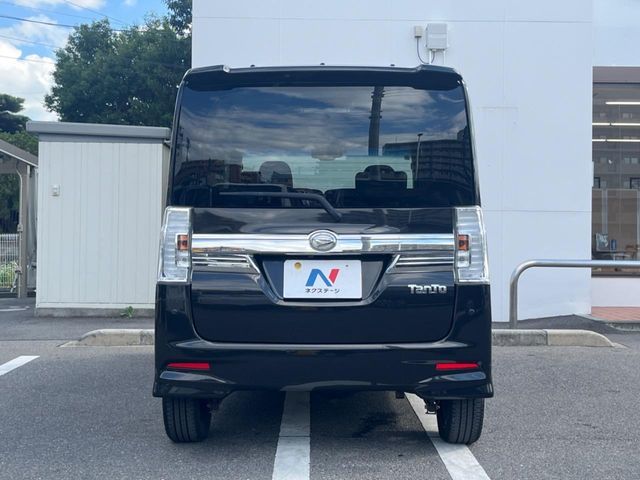 DAIHATSU TANTO CUSTOM 4WD 2015