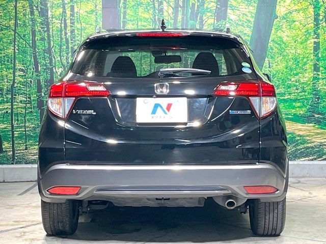 HONDA VEZEL HYBRID 2017