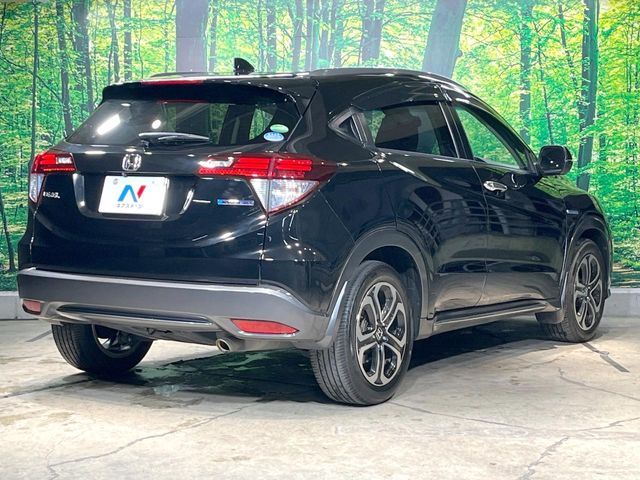 HONDA VEZEL HYBRID 2017