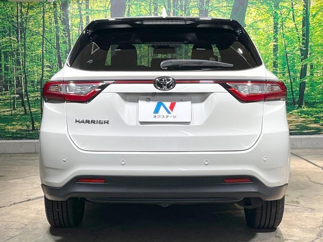 TOYOTA HARRIER 2WD 2019