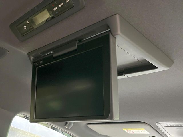 TOYOTA ESQUIRE HYBRID 2018