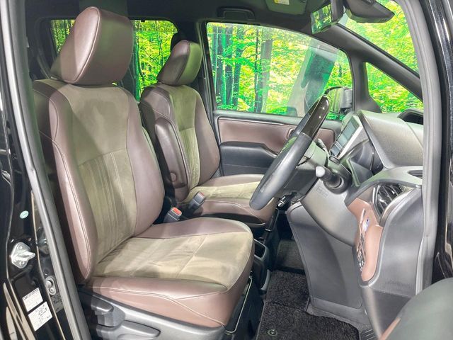 TOYOTA ESQUIRE HYBRID 2018