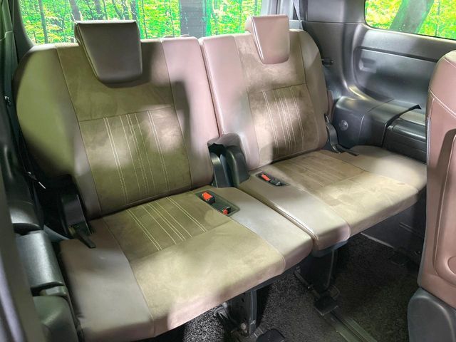 TOYOTA ESQUIRE HYBRID 2018