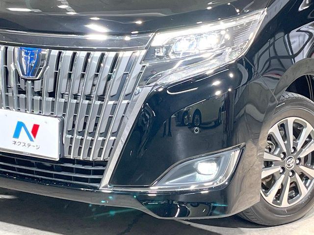 TOYOTA ESQUIRE HYBRID 2018