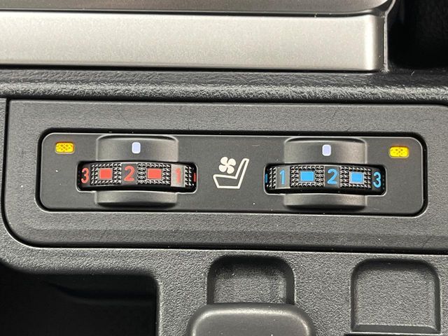 TOYOTA LANDCRUISER PRADO 2021