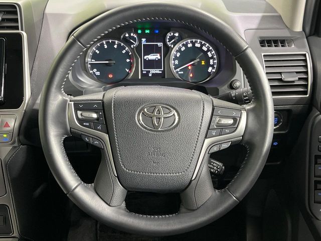 TOYOTA LANDCRUISER PRADO 2021