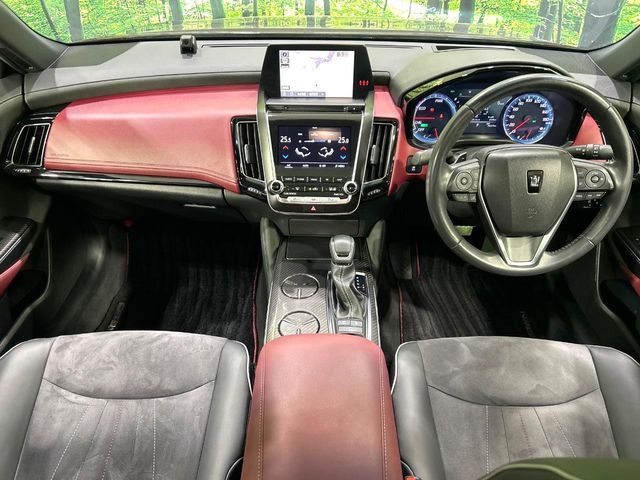 TOYOTA CROWN sedan hybrid 2020