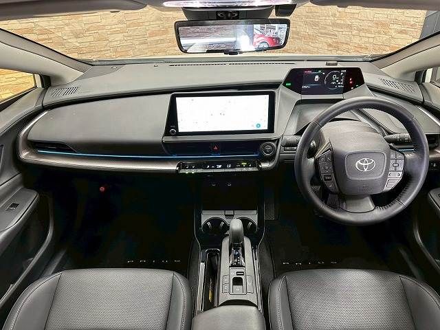 TOYOTA PRIUS 4WD 2023
