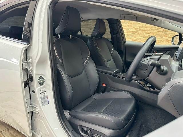 TOYOTA PRIUS 4WD 2023