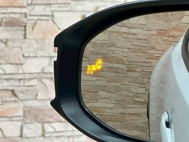 TOYOTA PRIUS 4WD 2023