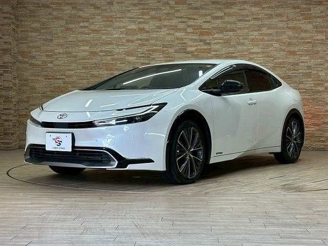 TOYOTA PRIUS 4WD 2023