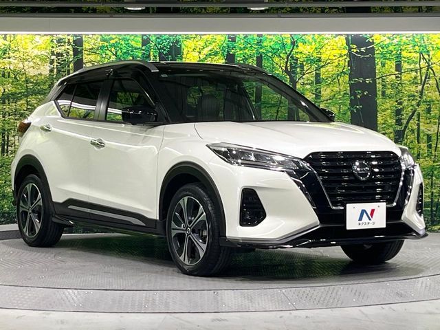 NISSAN KICKS 2021