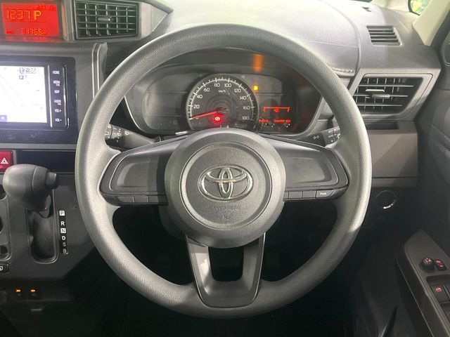 TOYOTA ROOMY 2020