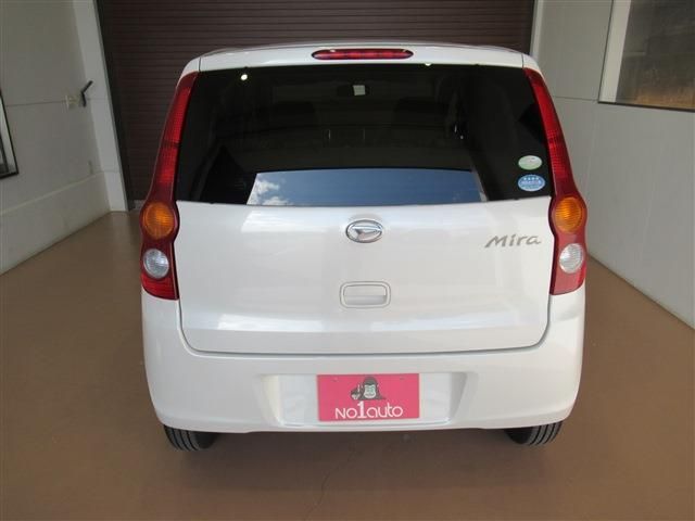 DAIHATSU MIRA 2011