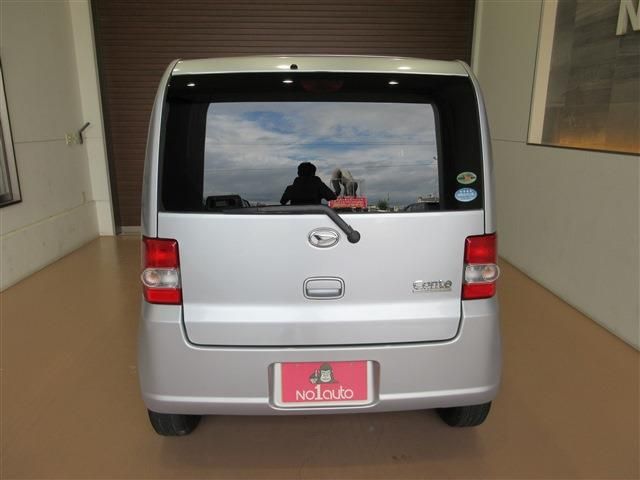 DAIHATSU MOVE CONTE 2010