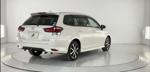 TOYOTA COROLLA FIELDER 2018