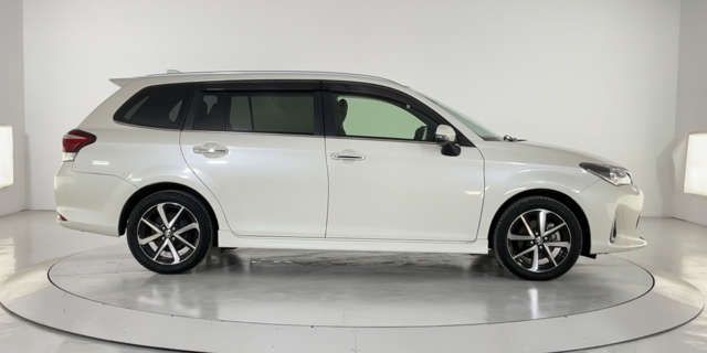 TOYOTA COROLLA FIELDER 2018