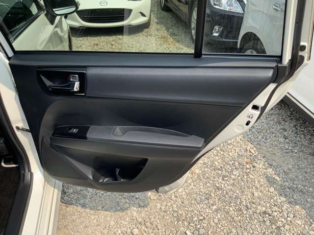 TOYOTA COROLLA FIELDER 2018