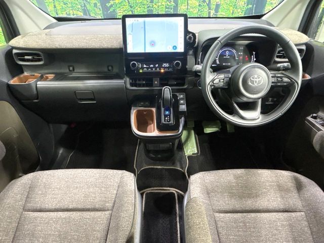 TOYOTA SIENTA HYBRID 2023