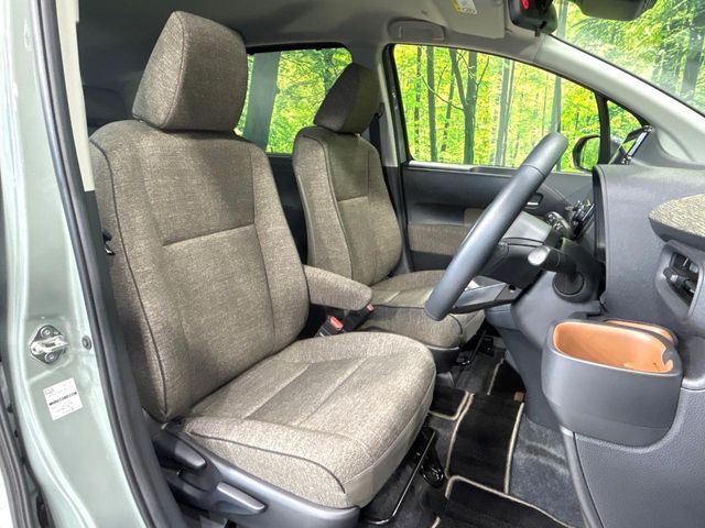 TOYOTA SIENTA HYBRID 2023