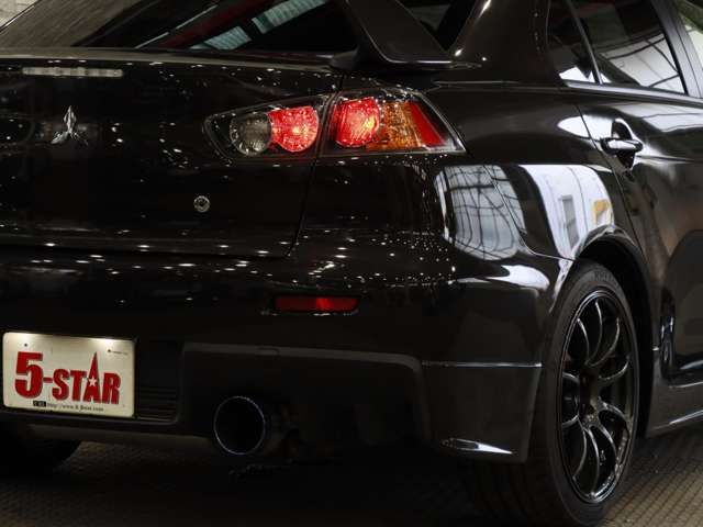 MITSUBISHI LANCER  4WD 2015