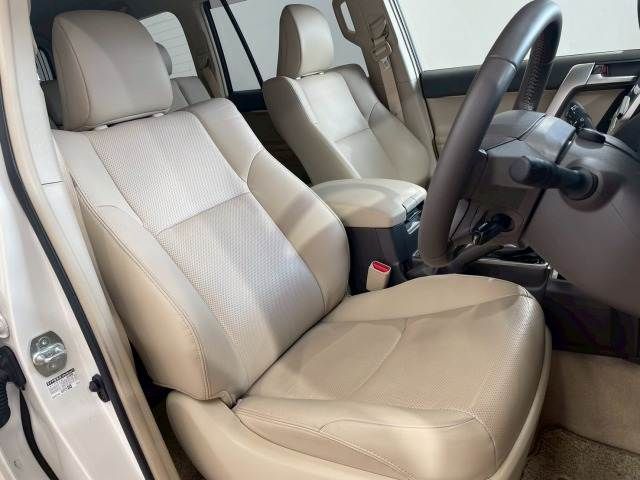 TOYOTA LANDCRUISER PRADO 2022