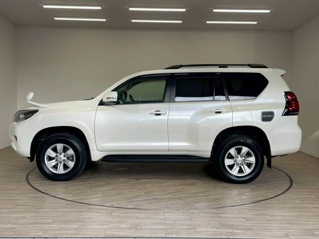 TOYOTA LANDCRUISER PRADO 2022