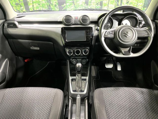 SUZUKI SWIFT 4WD 2017