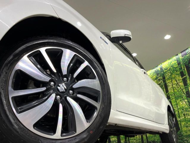 SUZUKI SWIFT 4WD 2017