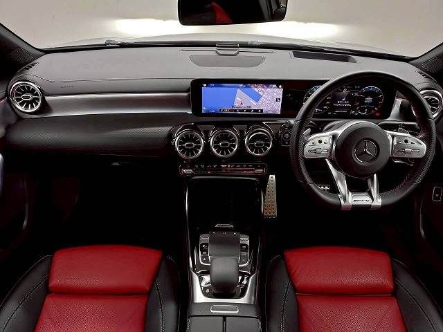 MERCEDES BENZ MERCEDES AMG Aclass sedan 2019