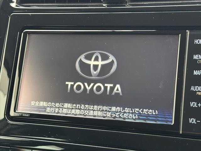 TOYOTA PRIUS 2019