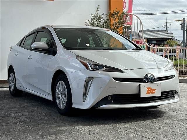 TOYOTA PRIUS 2021
