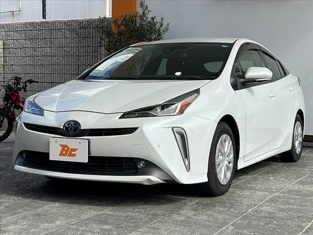 TOYOTA PRIUS 2021