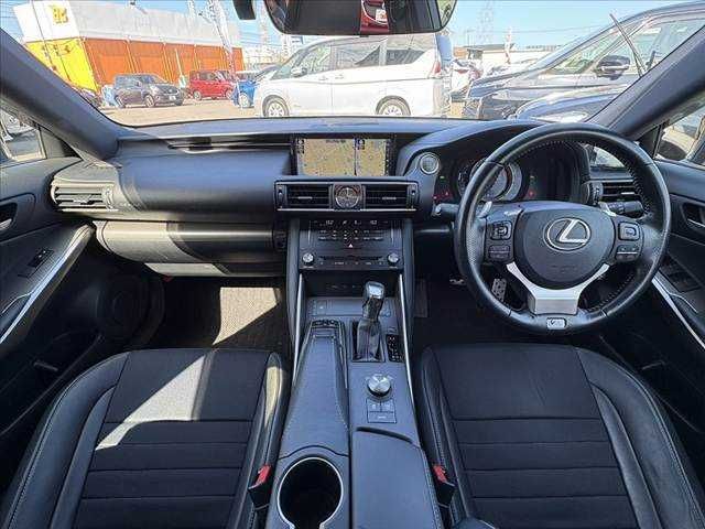 TOYOTA LEXUS IS200t 2016