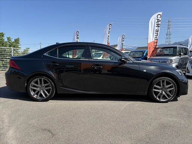 TOYOTA LEXUS IS200t 2016