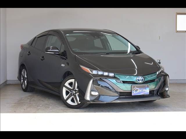 TOYOTA PRIUS PHV 2017