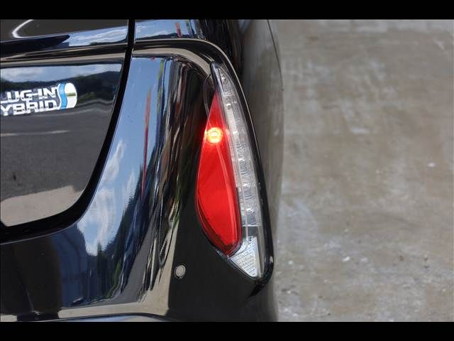 TOYOTA PRIUS PHV 2017