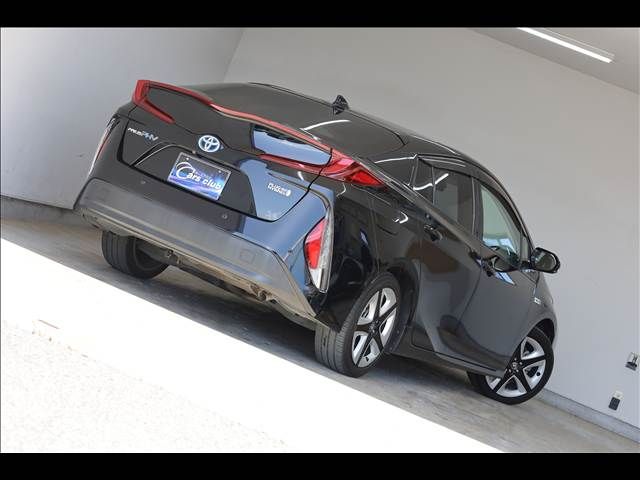 TOYOTA PRIUS PHV 2017