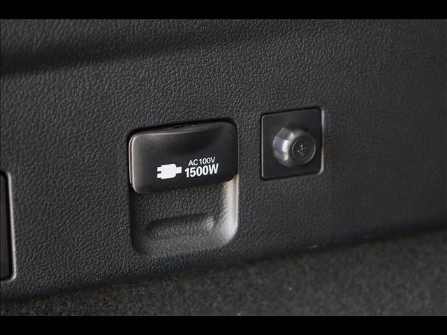 TOYOTA PRIUS PHV 2017