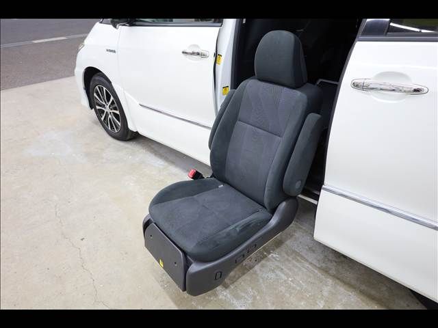 TOYOTA ESTIMA HYBRID 4WD 2012