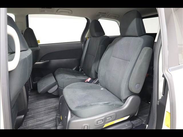 TOYOTA ESTIMA HYBRID 4WD 2012