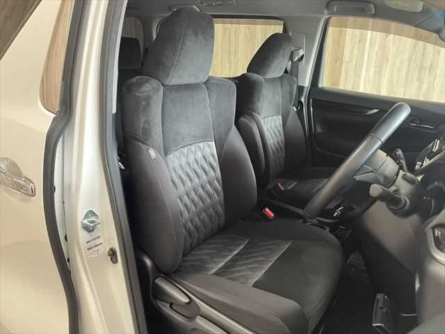 TOYOTA VELLFIRE 2019